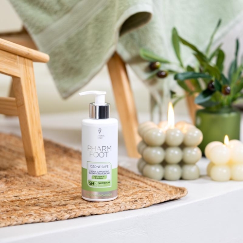 Krem wspierający mikrobiom skóry z oliwą ozonowaną i prebiotykiem Pharm Foot Ozone Safe 250ml