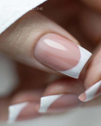Manicure hybrydowy. Paznokcie wykonane za pomocą bazy żelowej Gelly Be w odcieniu Cover 9