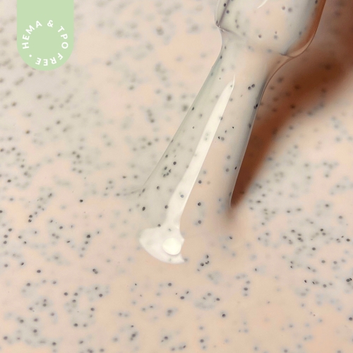 Lakier hybrydowy hipo kremowy z czarnymi drobinkami K001 - Creamy Vanilla bez HEMA i bez TPO