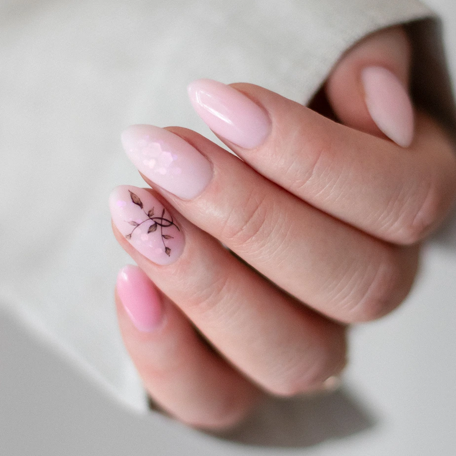 Listki na paznokciach — dekoracje dla wyjątkowego manicure
